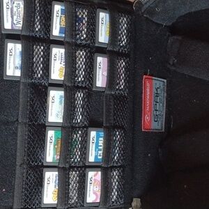 Nakiworld gpak with 11 Nintendo DS Games